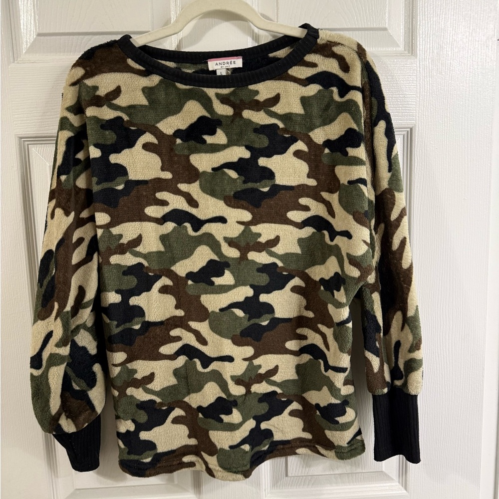 Andree Camouflage Top with Black Wrists/Neck